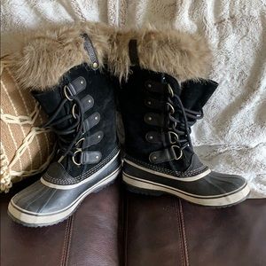 Sorel waterproof winter boots